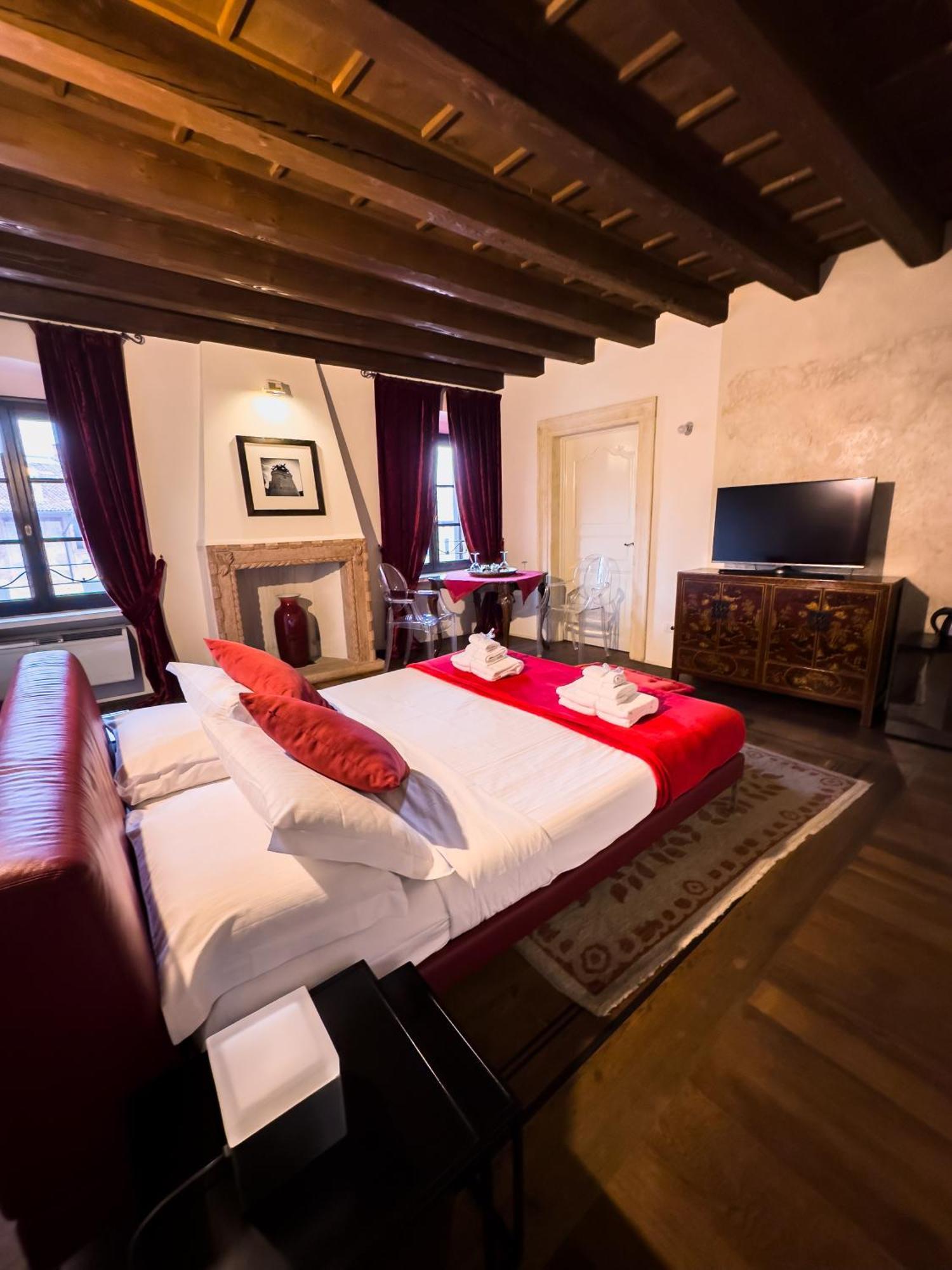 Truly Verona - Delle Erbe Suites מראה חיצוני תמונה