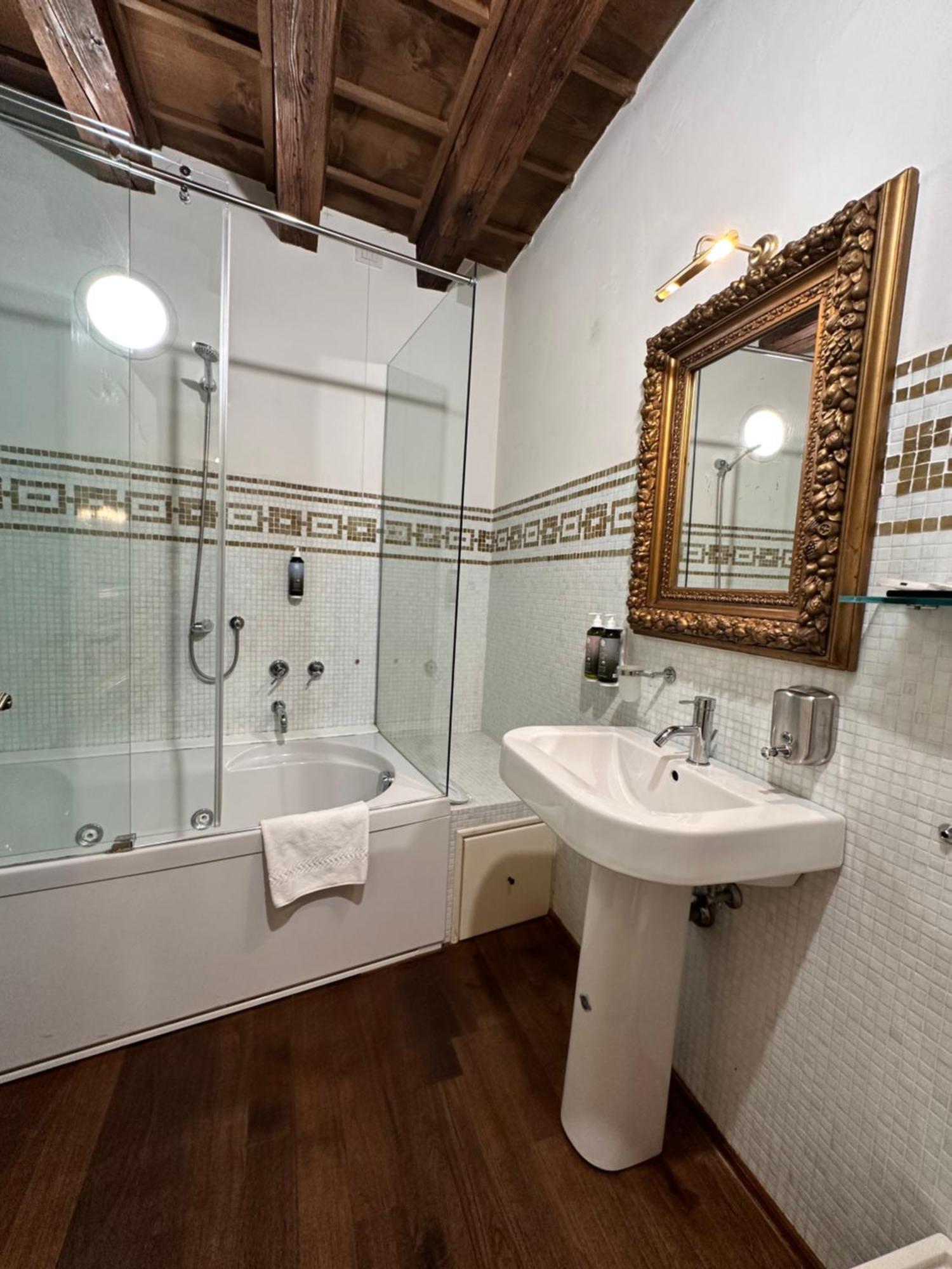 Truly Verona - Delle Erbe Suites מראה חיצוני תמונה